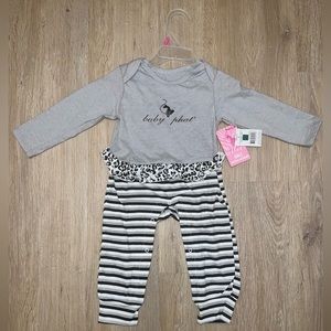 Baby Girl Onesie (18mos)